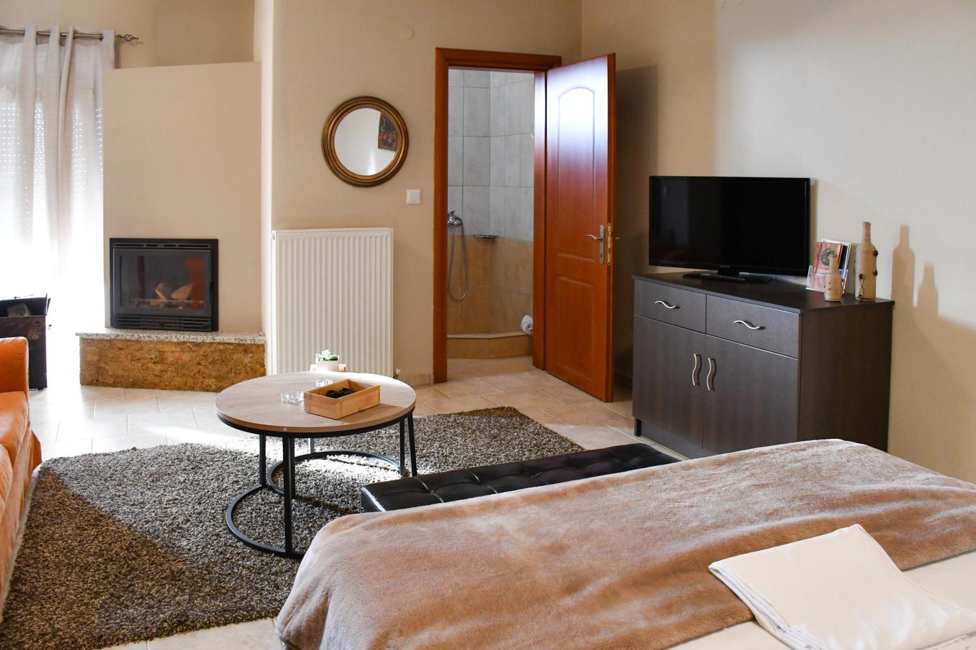 Toula Rooms Ángistron Екстериор снимка